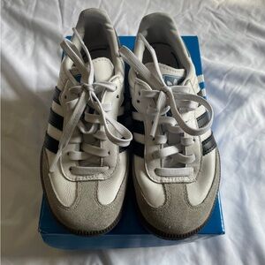 Adidas Samba